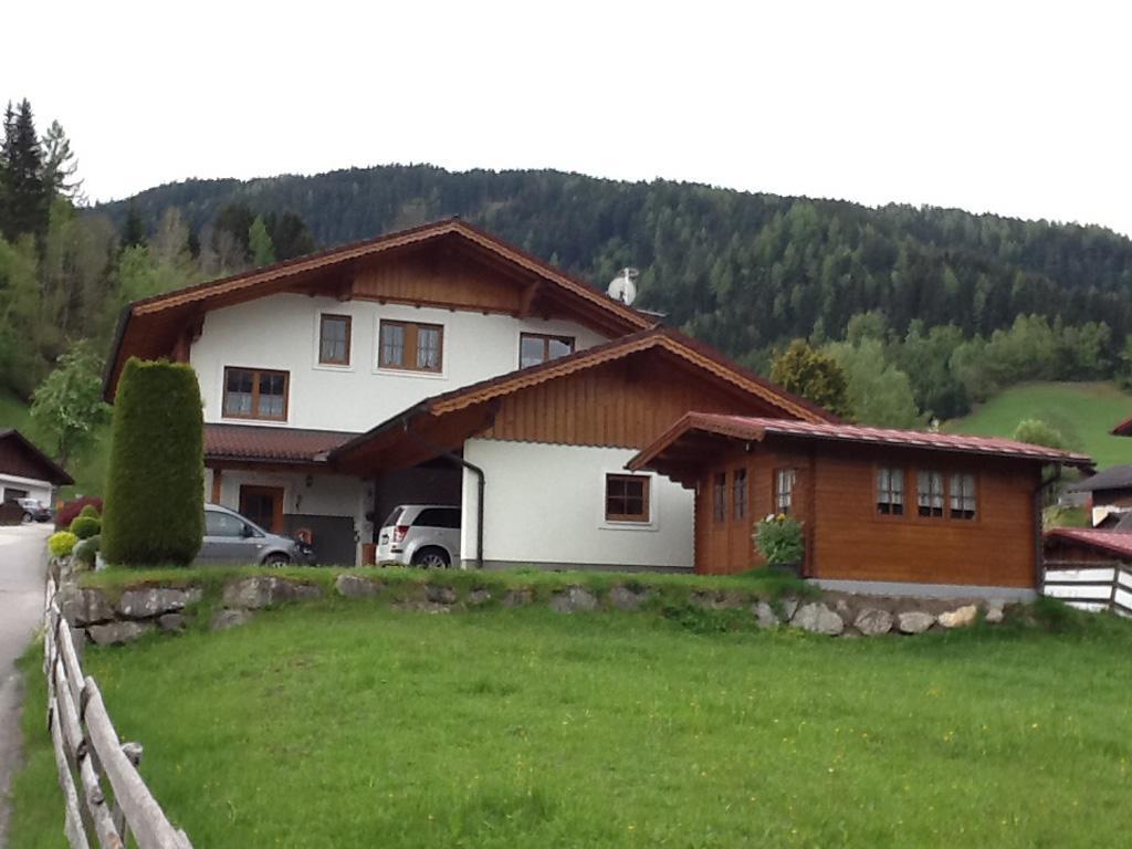 Ferienwohnung Gia Haus im Ennstal Exteriör bild
