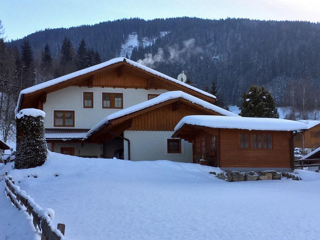 Ferienwohnung Gia Haus im Ennstal Exteriör bild